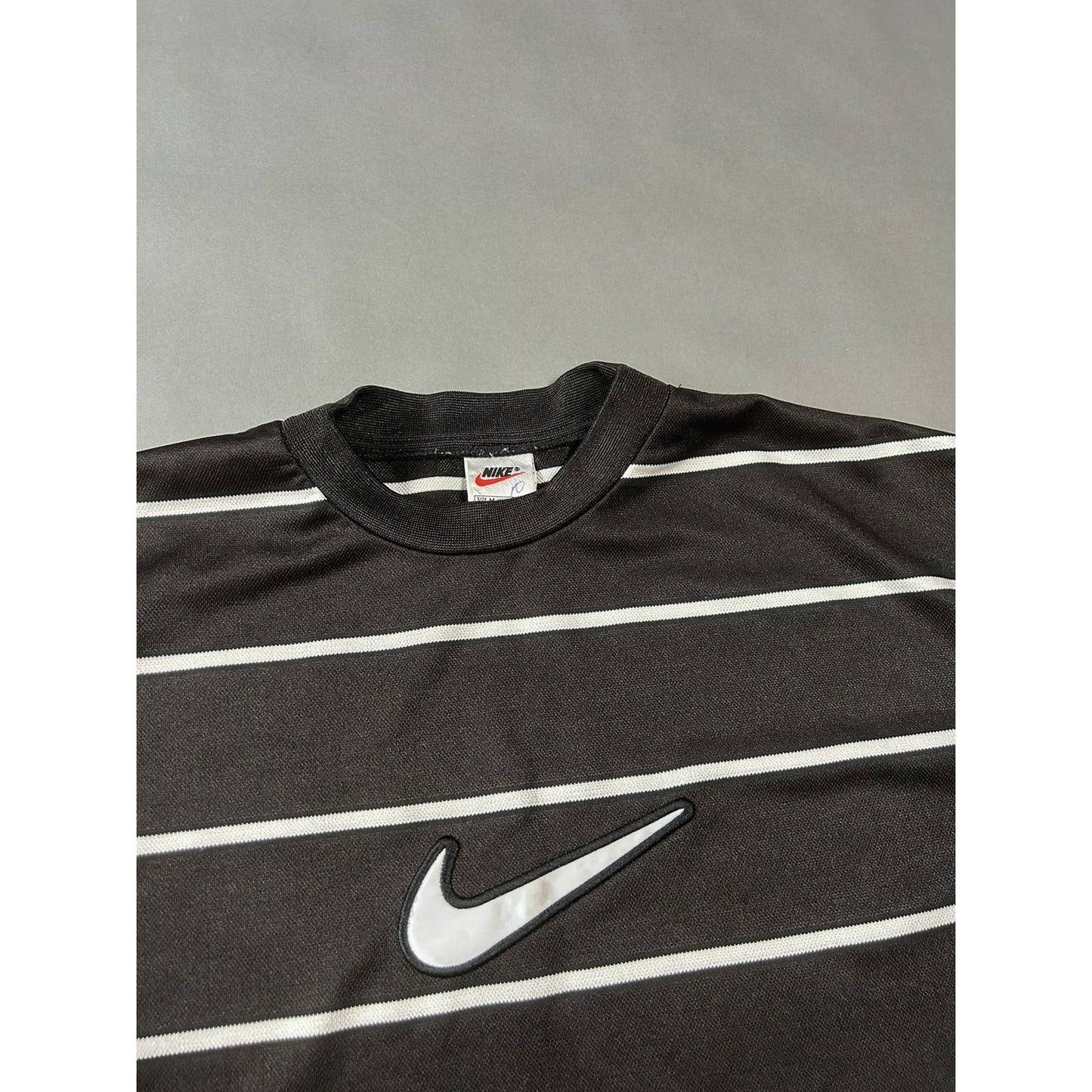 Nike big swoosh striped t-shirt vintage 90s black