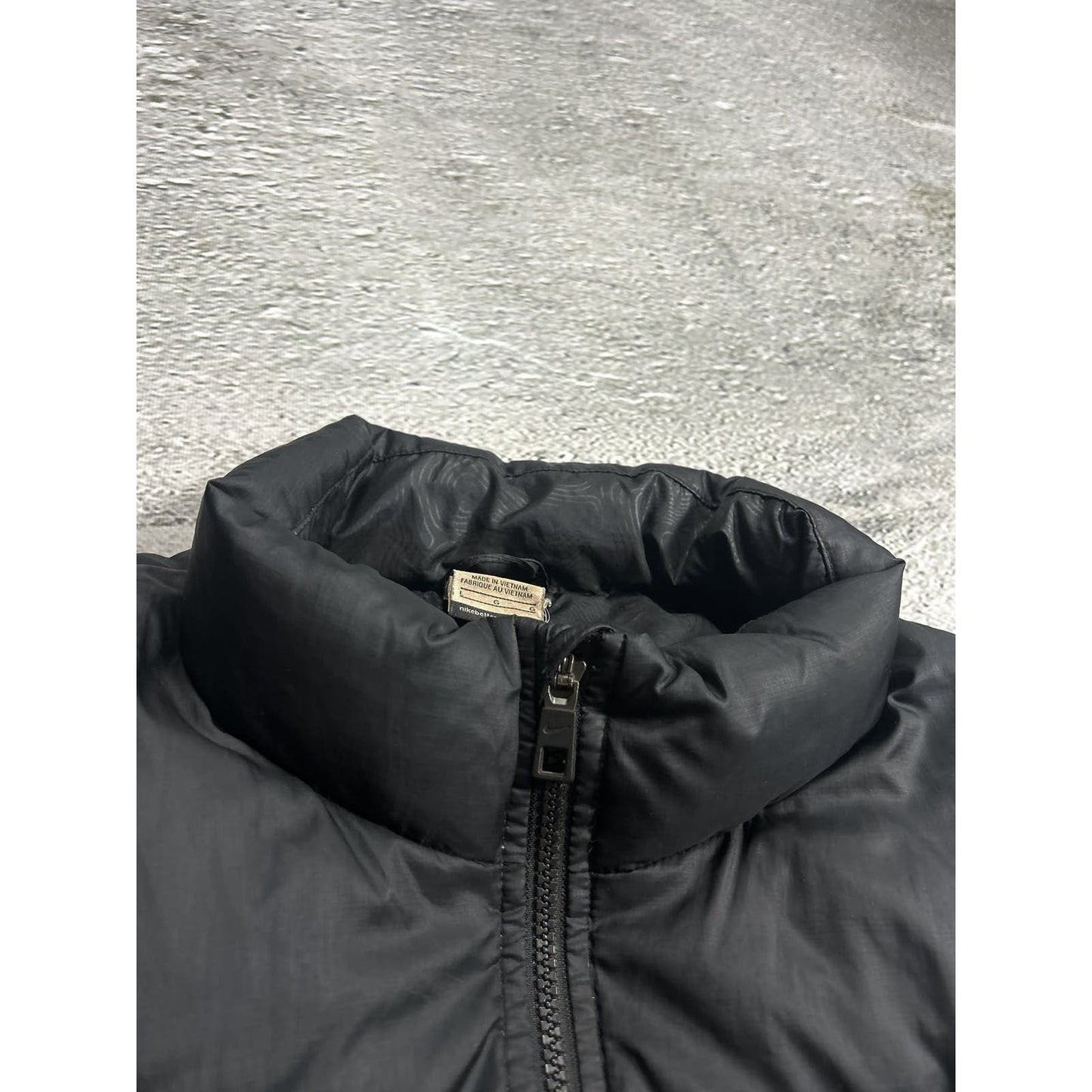 Nike black puffer vest no logo 550 drill Y2K vintage