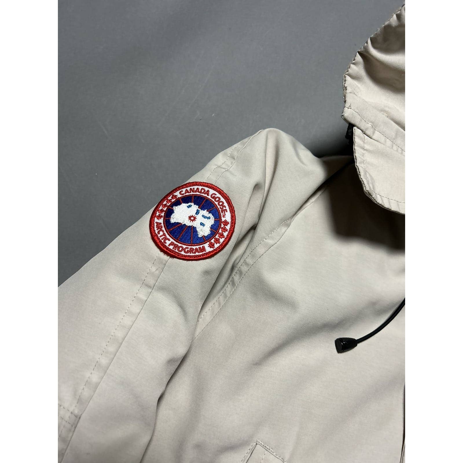 Canada Goose vintage Chilliwack bomber jacket sand beige Refitted