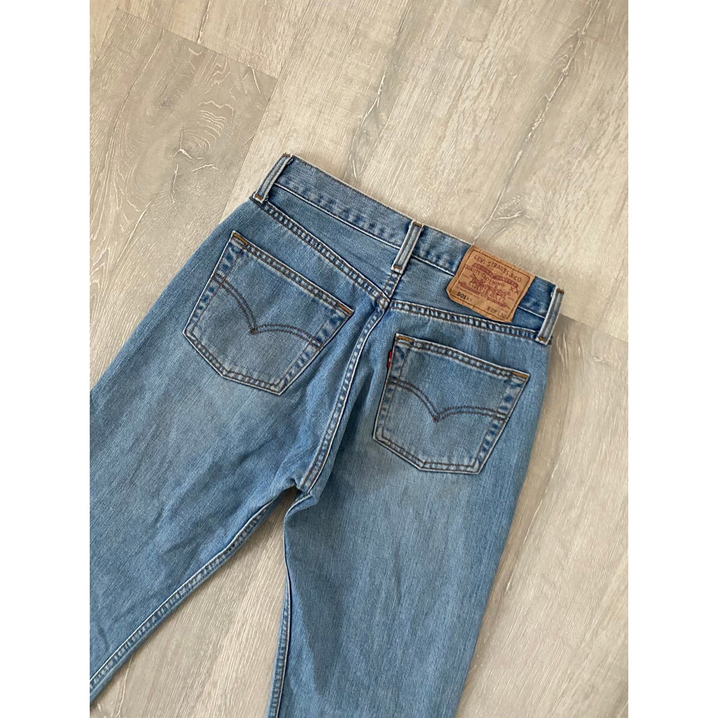 90s Levi’s 501 vintage baby blue jeans denim pants