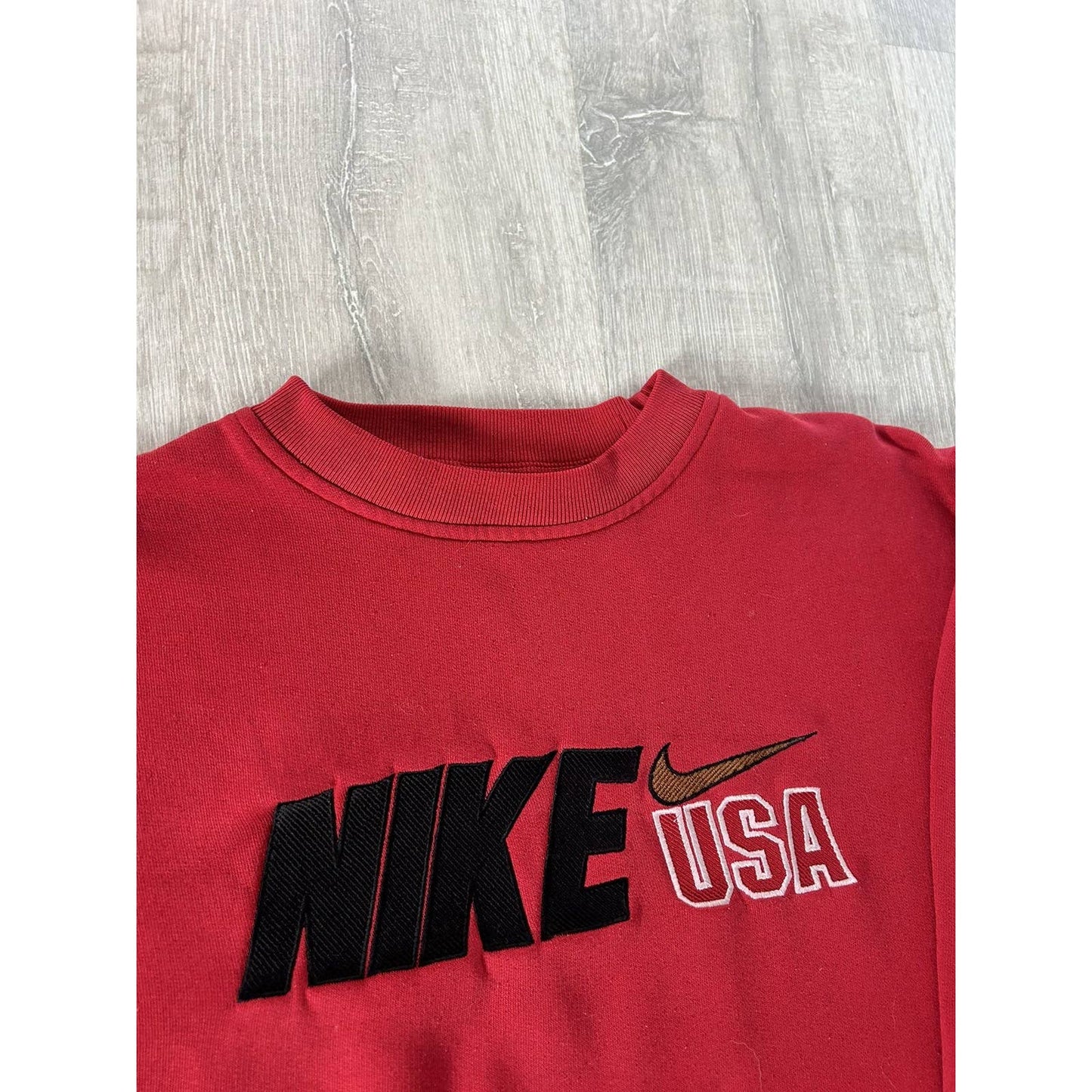 Nike USA red sweatshirt big logo swoosh 90s