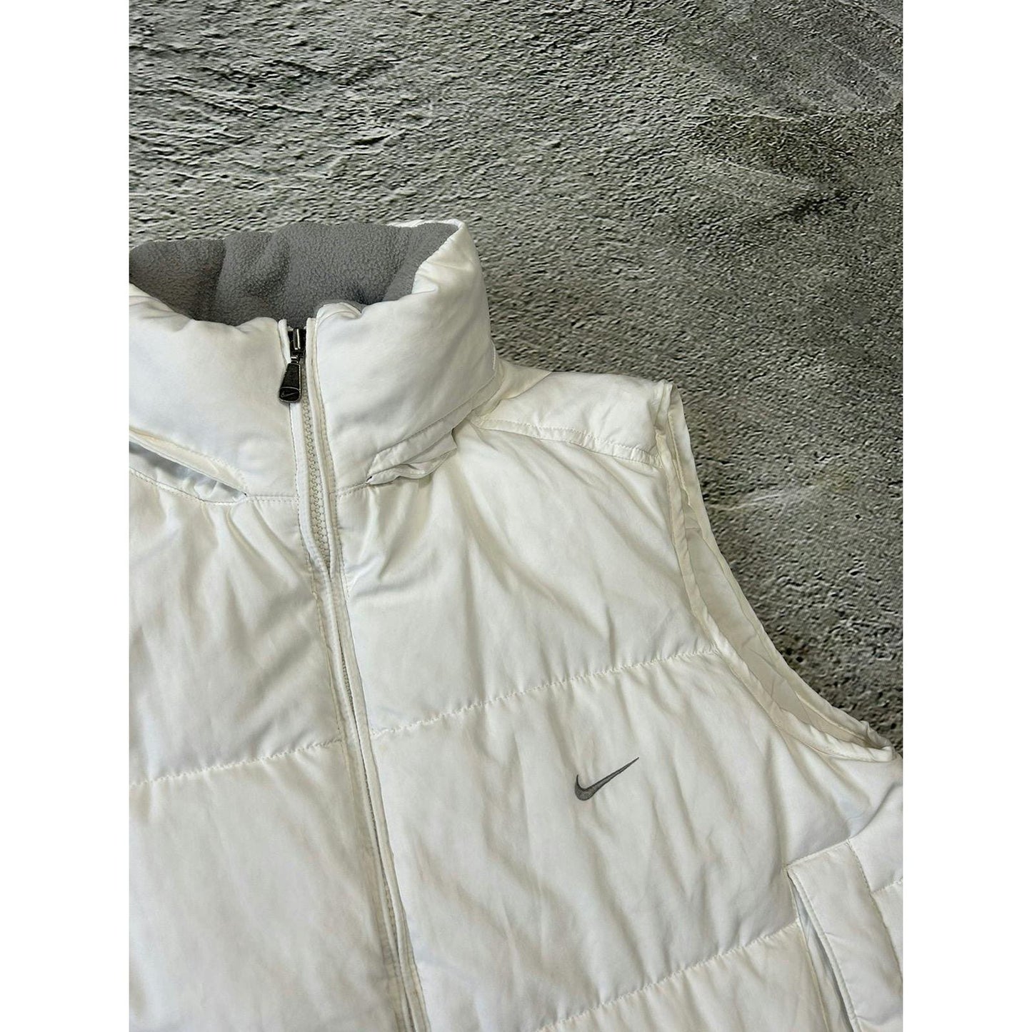 Nike vintage white puffer vest small swoosh 2000s