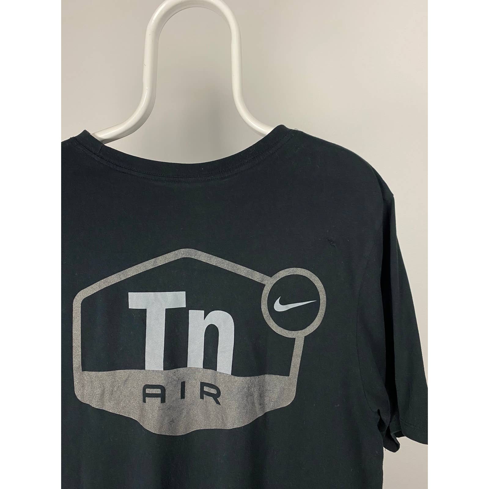 T shirt hotsell nike tn air