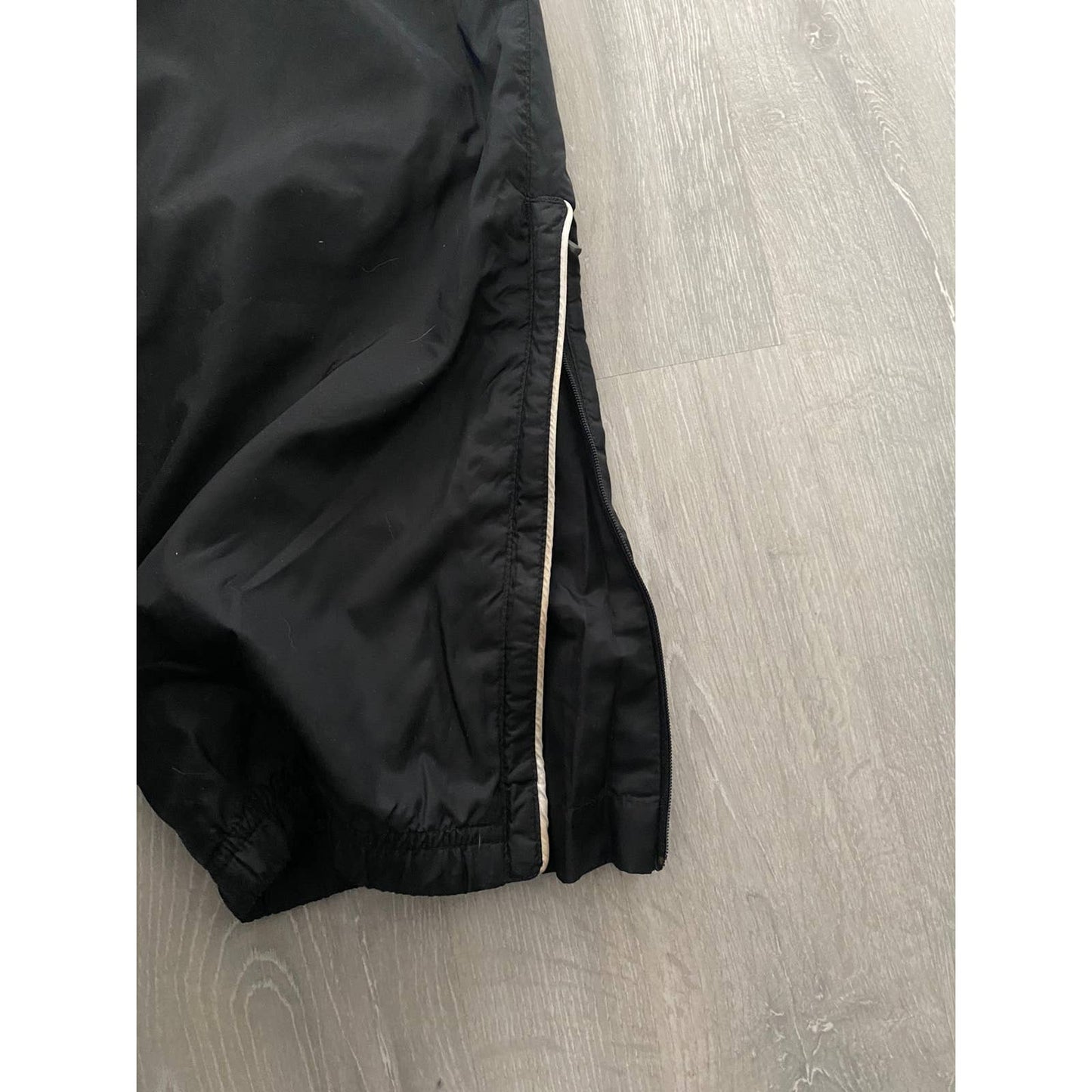 Nike vintage black track pants small swoosh 2000s – Refitted