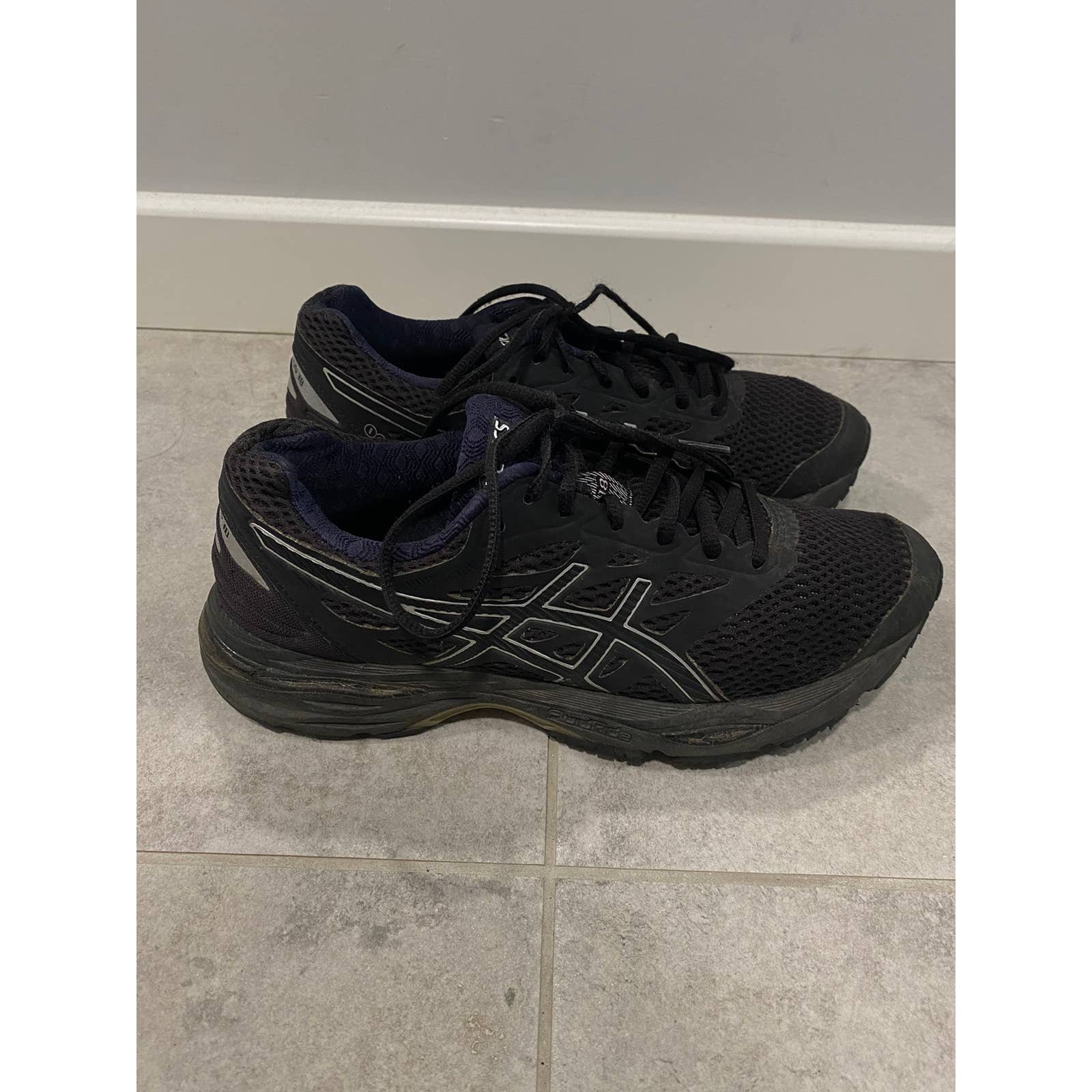 Asics gel cumulus 18 hot sale black