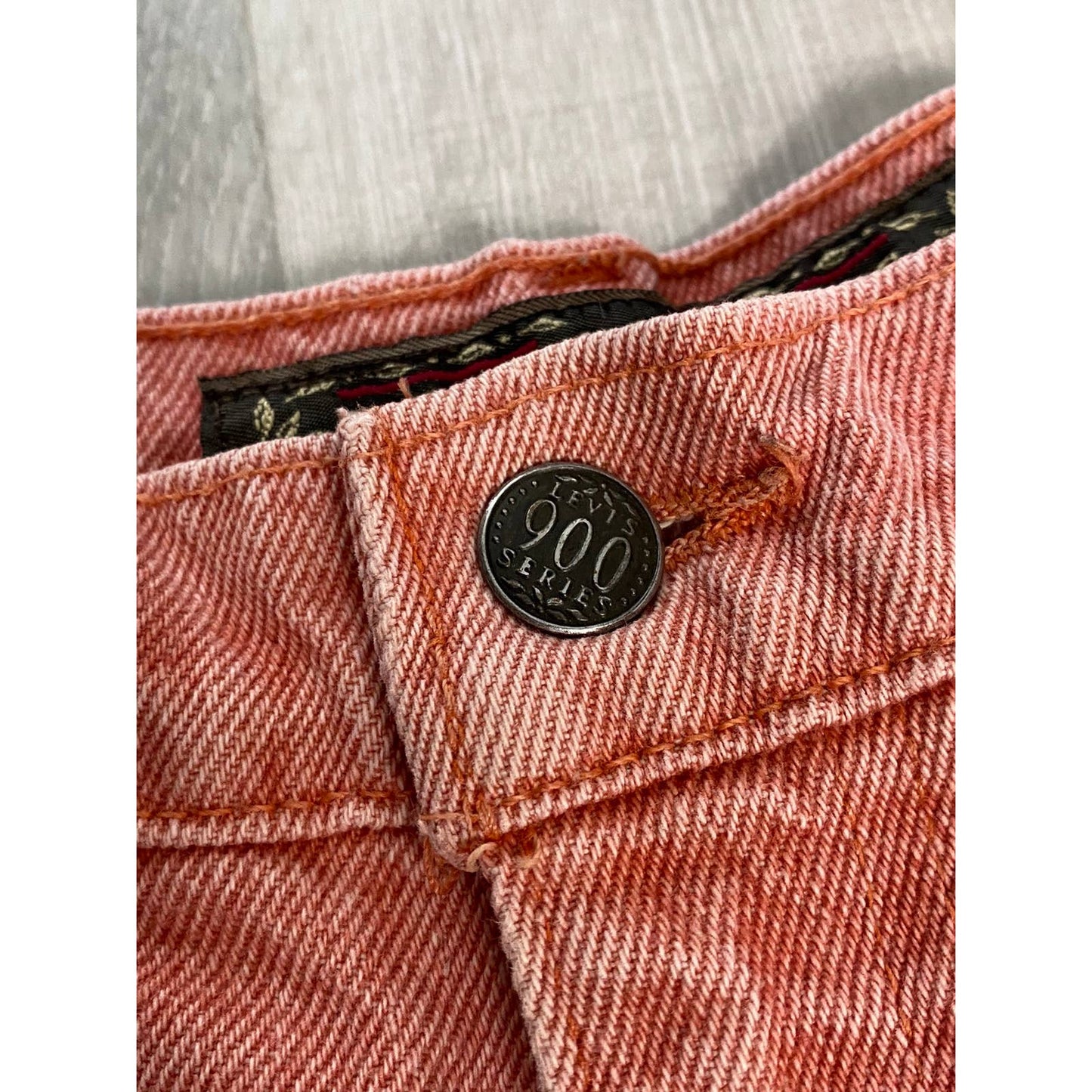 90s Levi’s 900 series vintage pink mom jeans made in Canada