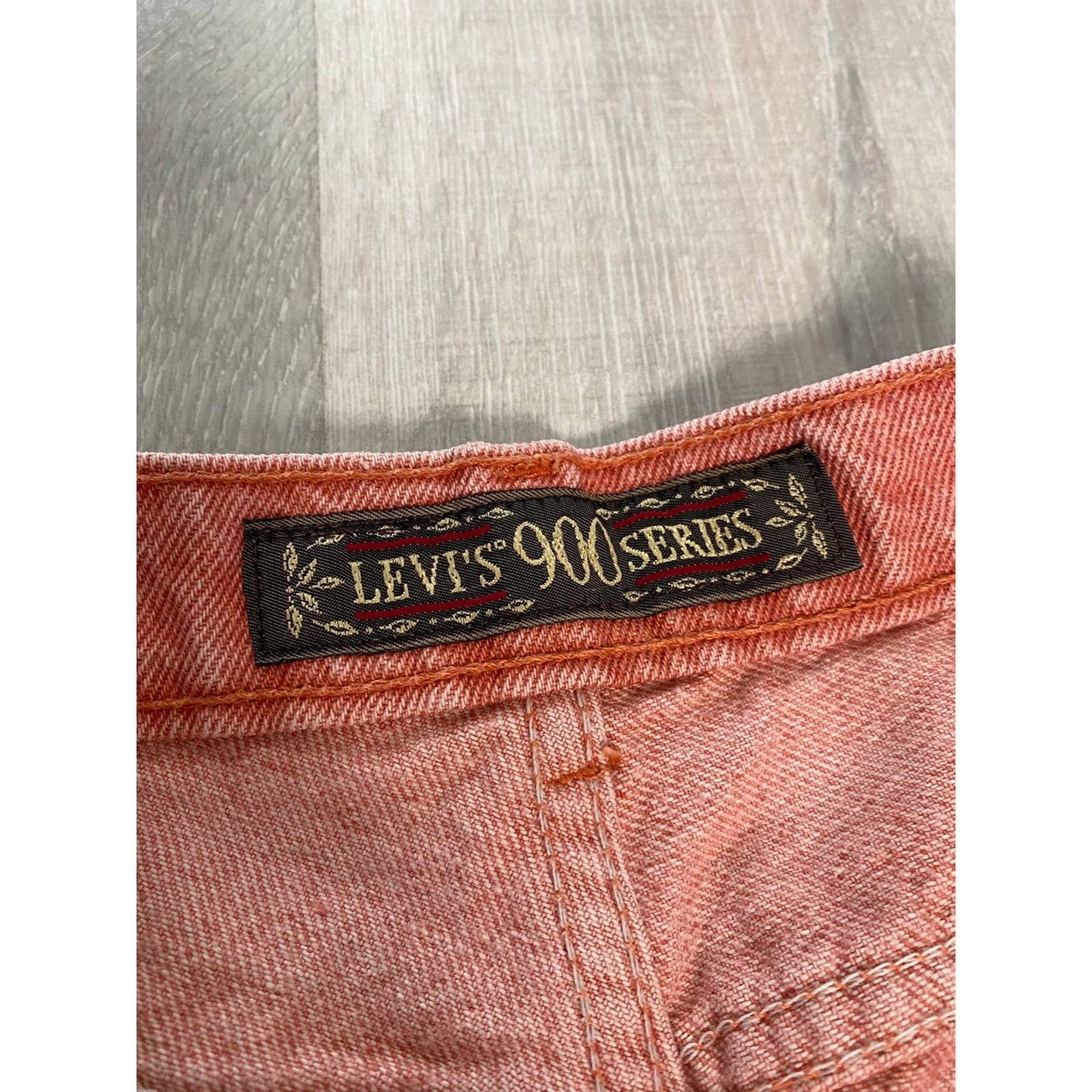 90s Levi’s 900 series vintage pink mom jeans made in Canada