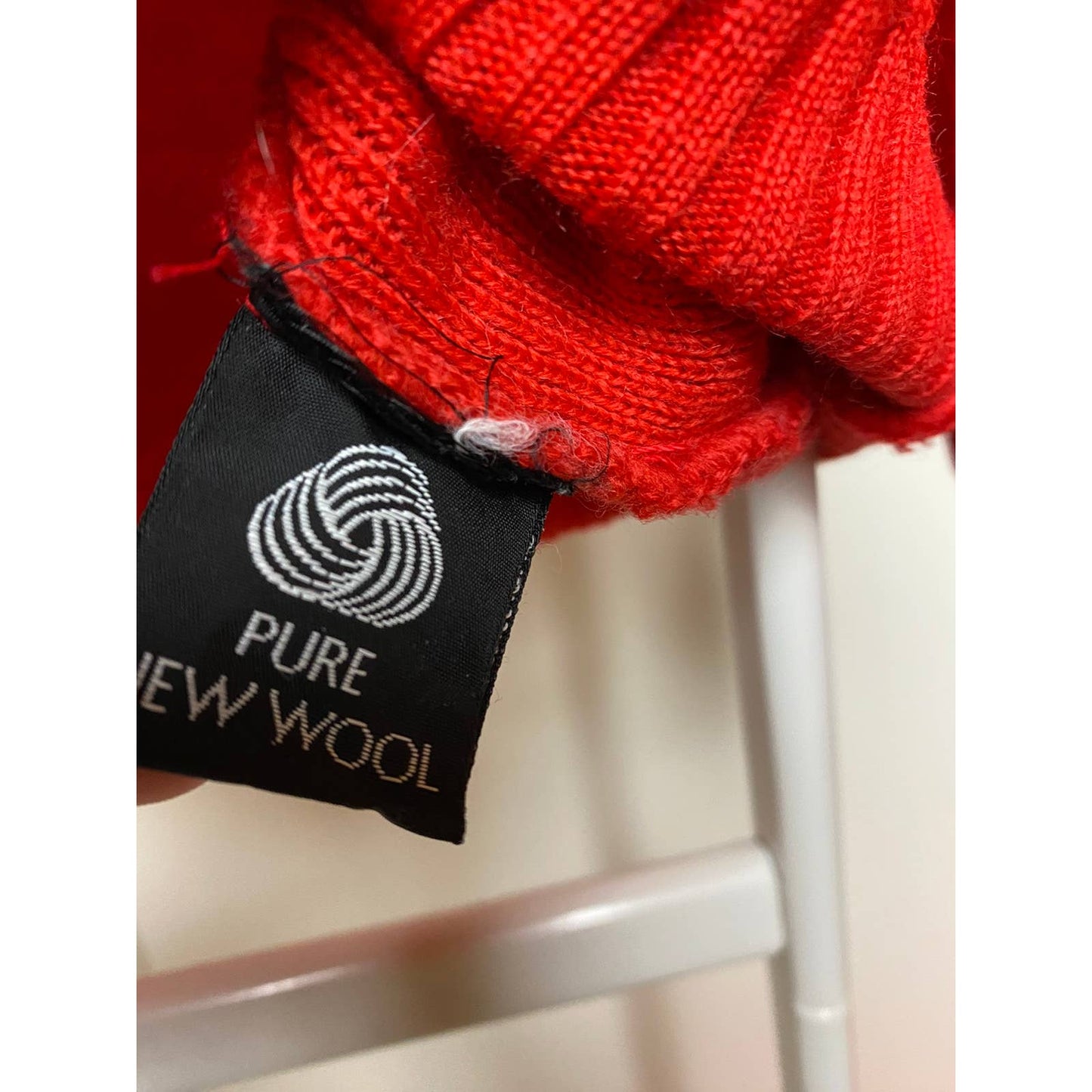 Burberry vintage red sweater small logo