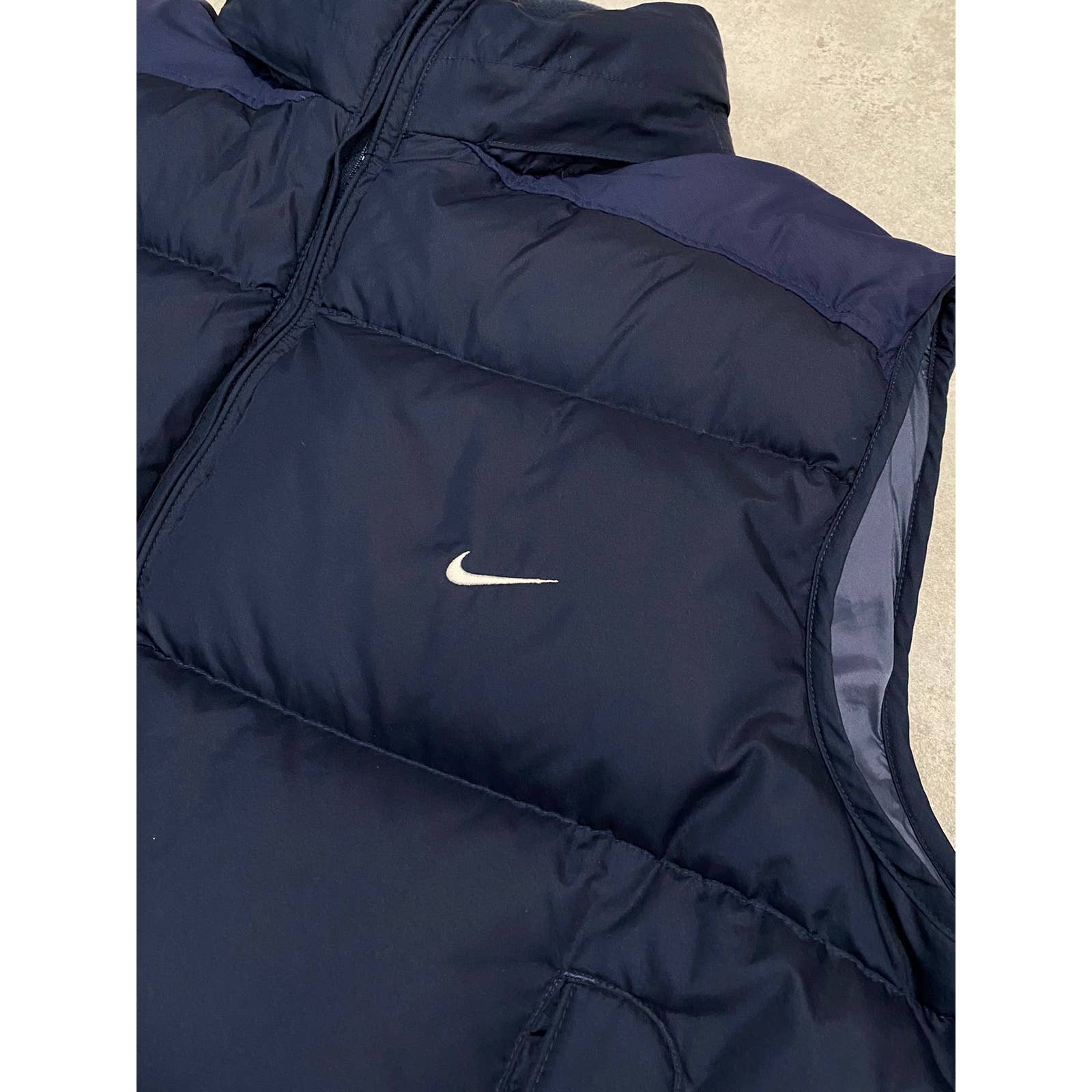 Nike vintage navy puffer vest small swoosh 2000s – Refitted